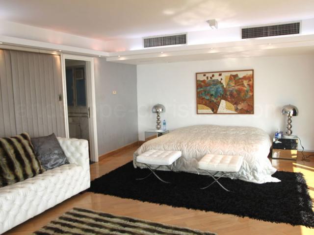 Bedroom interior Villa Cecil Phase II